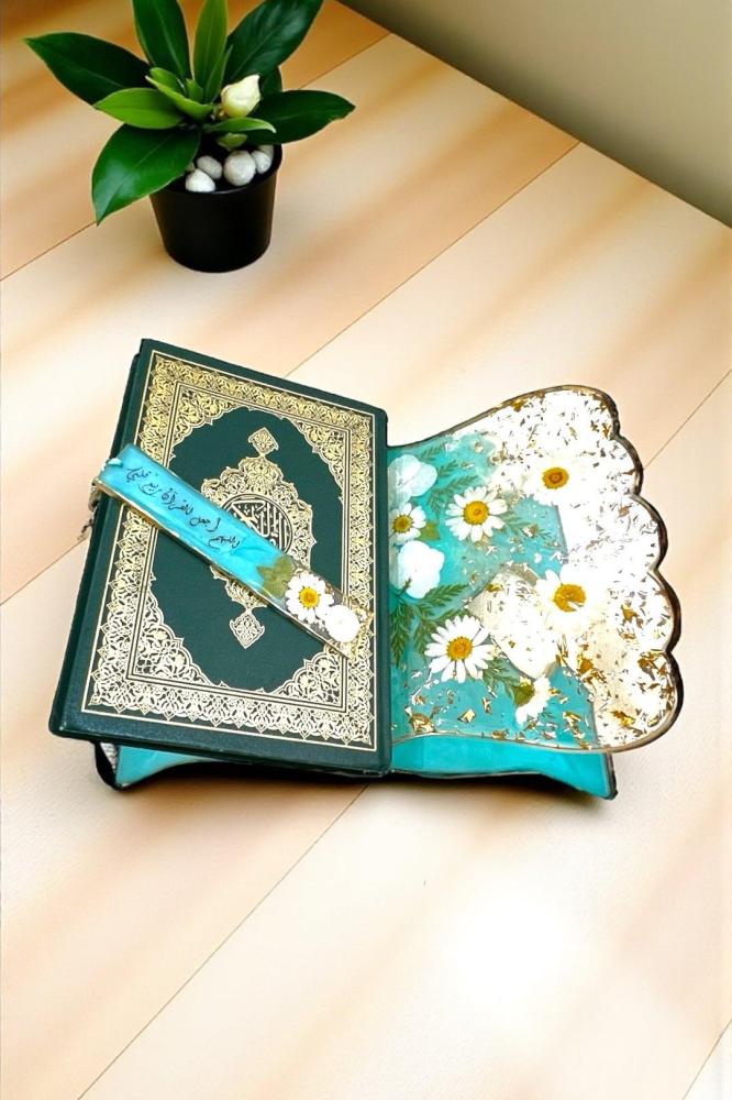 Holder for Quran with separator (colors upon request)
