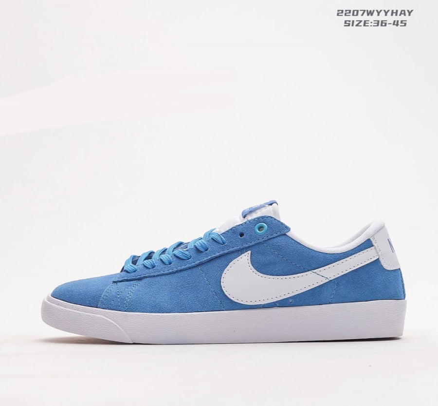 NIKE