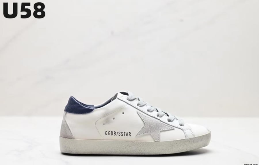Superstar Low Top Sneaker GOLDEN GOOSE