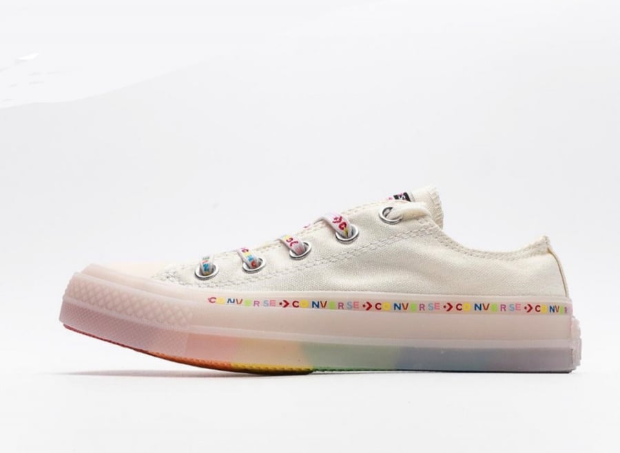 shoes convers