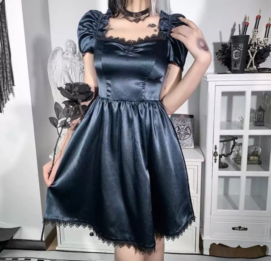 dress فستان