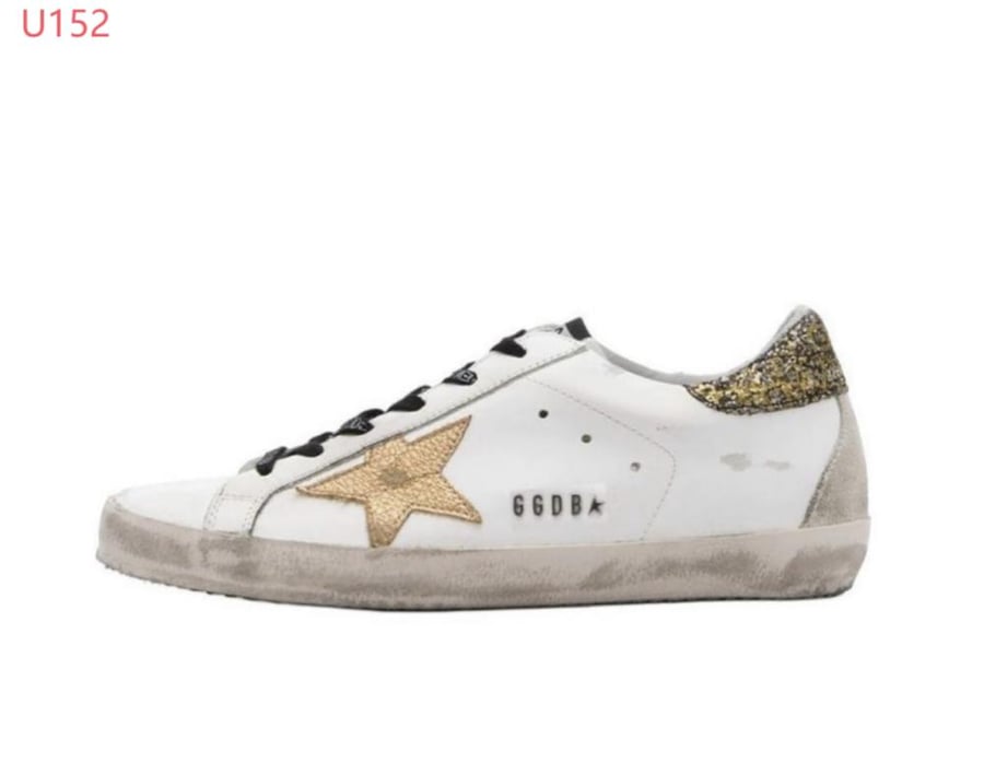 Superstar Low Top Sneaker GOLDEN GOOSE