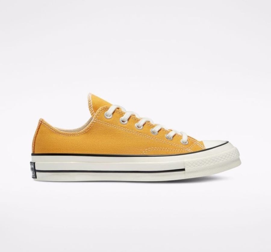shoes convers