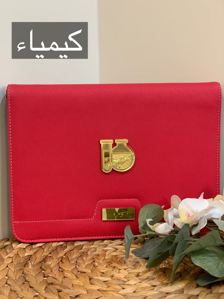 حقيبة جلد كبير بعدة الوان مع امكانية اختيار الاسم والتخصص