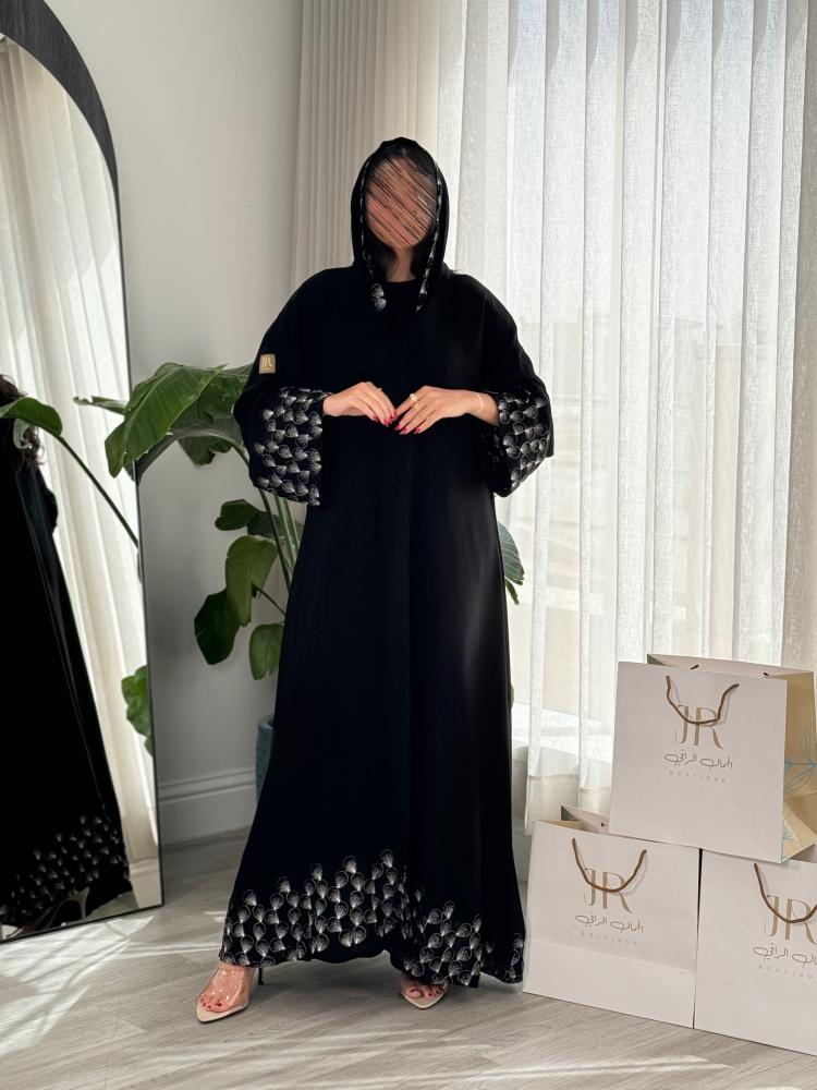عباية حلا ا بقماش انترنت تطريز ابيض
