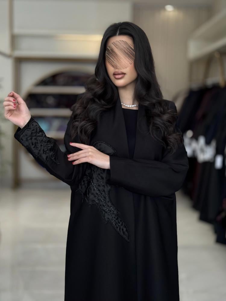 عباية امنيه بقماش كريب ايطالي بشك لون أسود