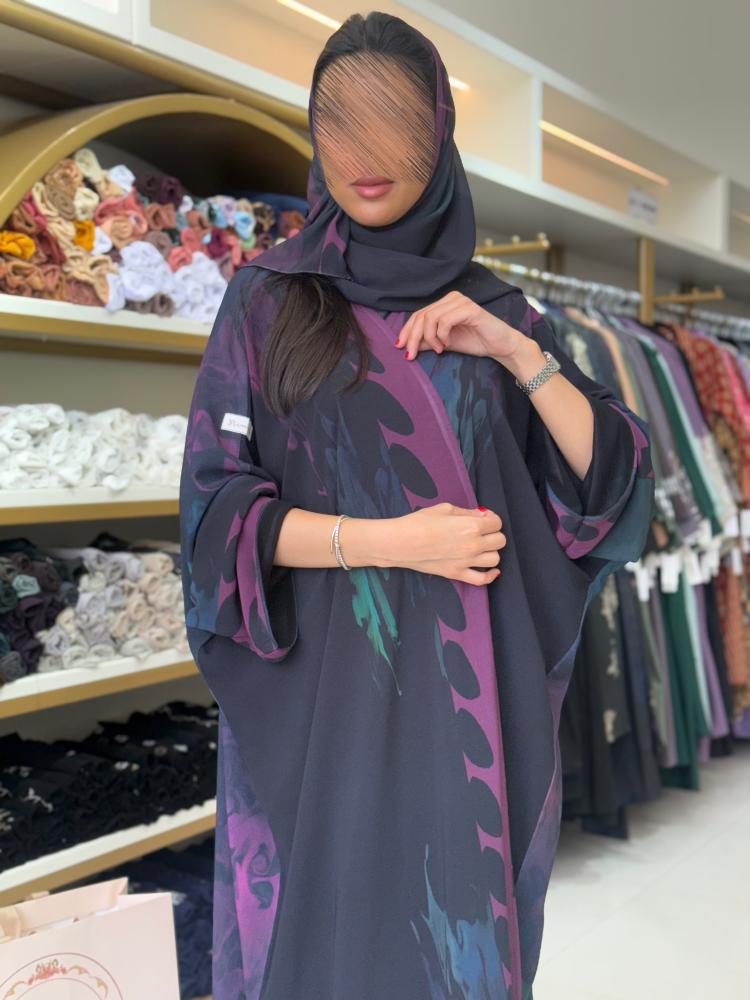 عباية سلمى بقماش شيفون مبطن ملون