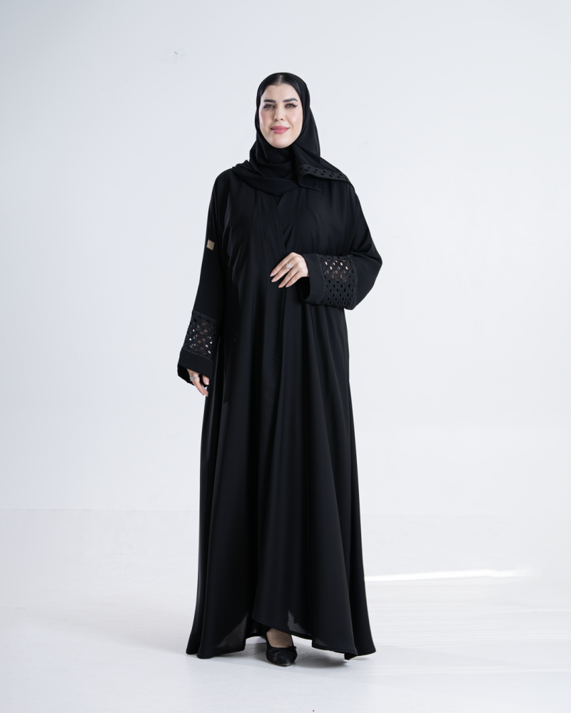 عباية مرام بقماش كريب نواعم بكم دانتل