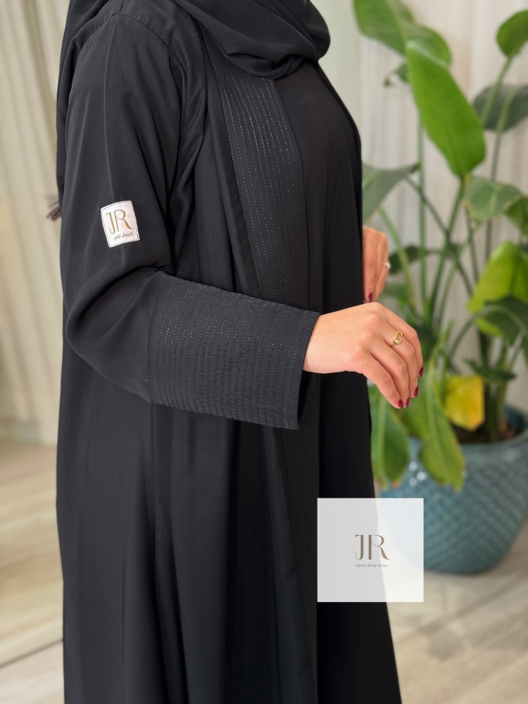 عباية شوق l بقماش كريب عماني بفستان متصل - اسود