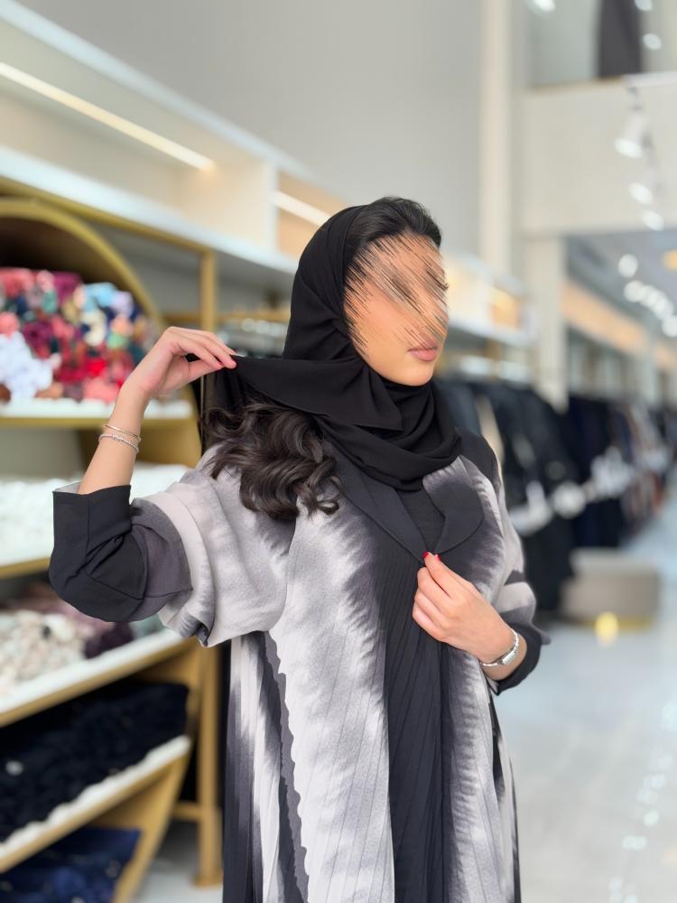 عباية ريهان بقماش كريب امريكي اسود