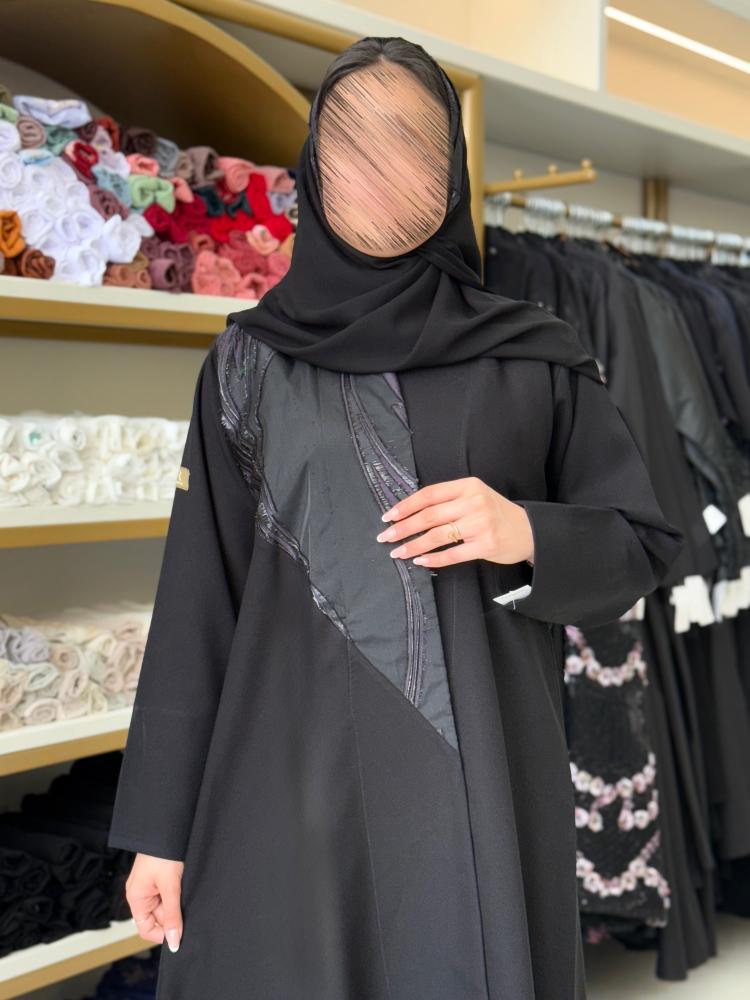 عباية اليف بقماش كريب الاناقة وجاكار موف