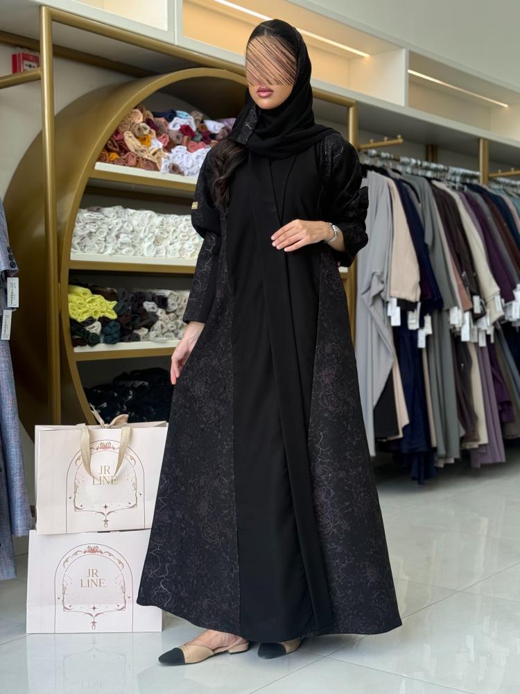 عباية اسيله بقماش كريب الاناقة تدخيلات جاكار موف