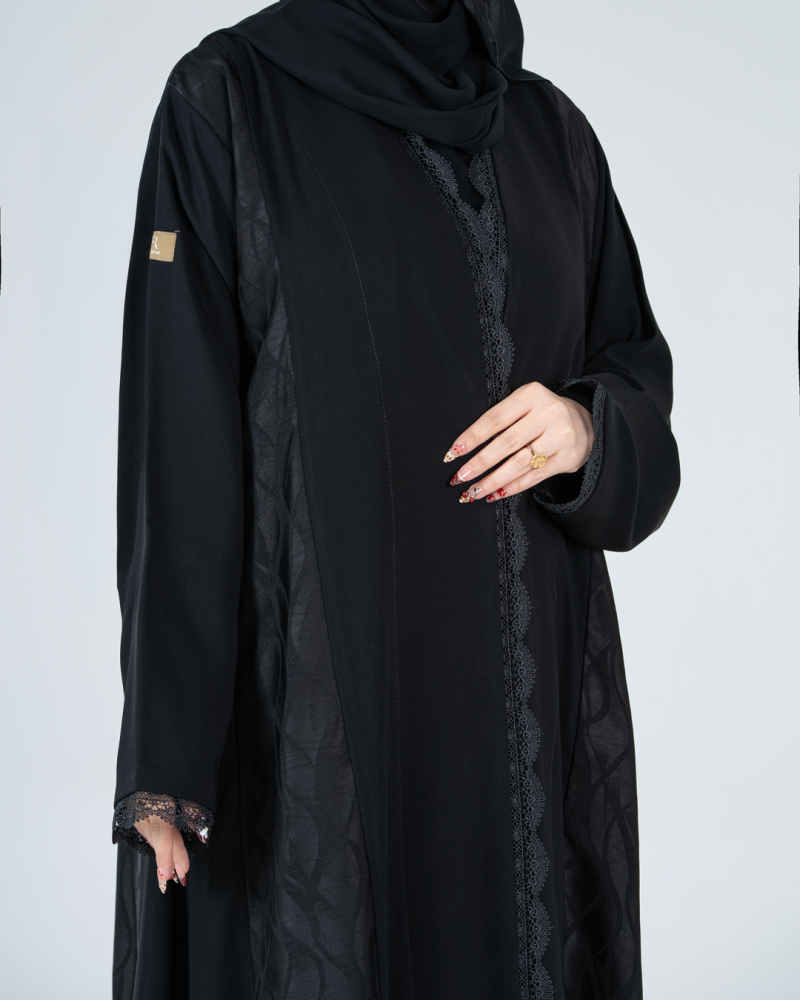 عباية جيدا بقماش كريب رموش