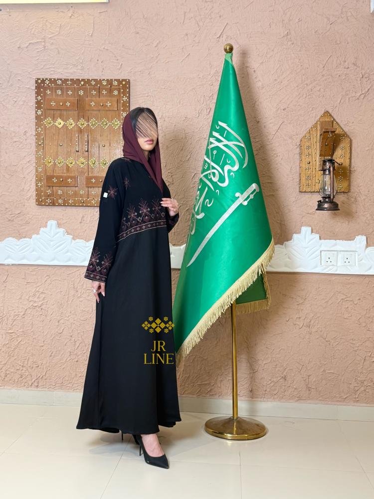 عباية رؤية بقماش كريب الابداع بتطريز عنابي