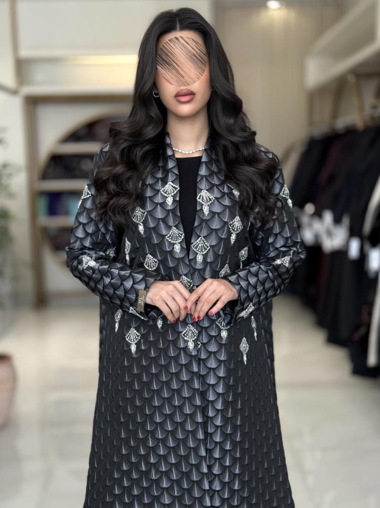 عباية جاكار صيفي باللون الأسود مع الرمادي مناسبة للعيد