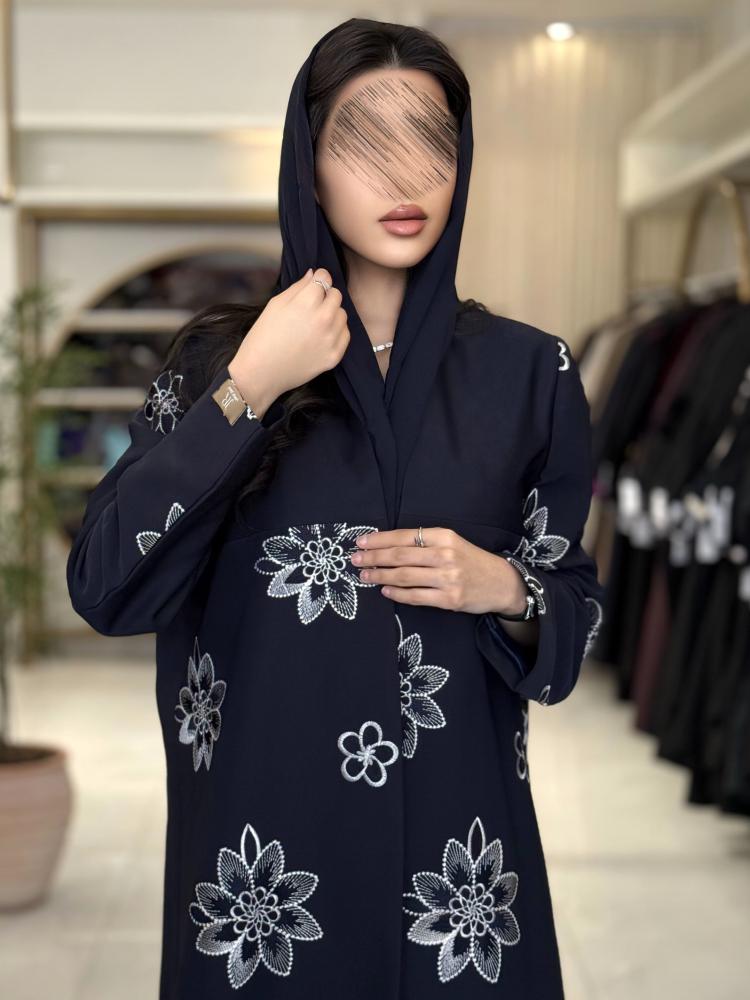 بليزر | عباية بيور بقماش كريب الابداع بتطريز كحلي