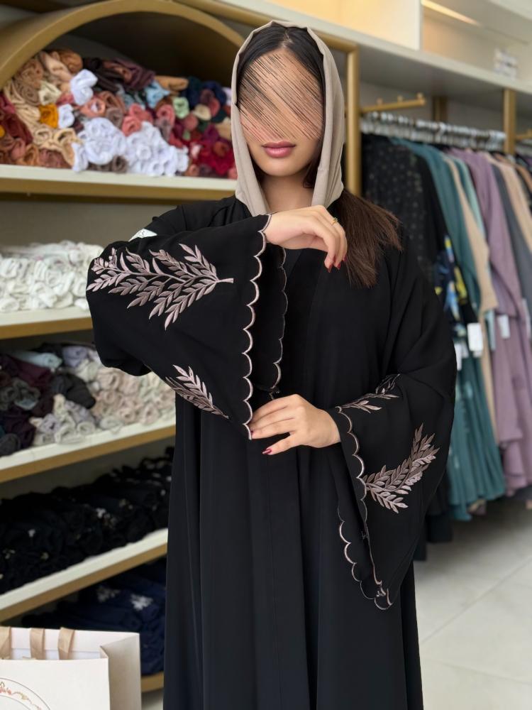 عباية سرور بقماش انترنت تطريز بالكم بيج