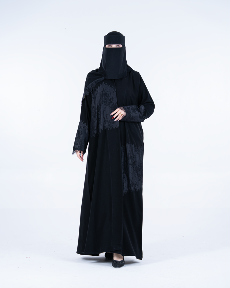 عباية حور بقماش كريب ملكي مزين بدانتل