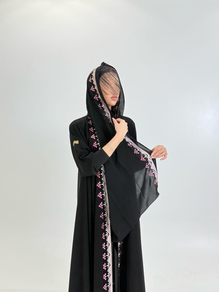 عباية فرحه بقماش ملكي بتطريز كرز دبل كلوش بينك 1