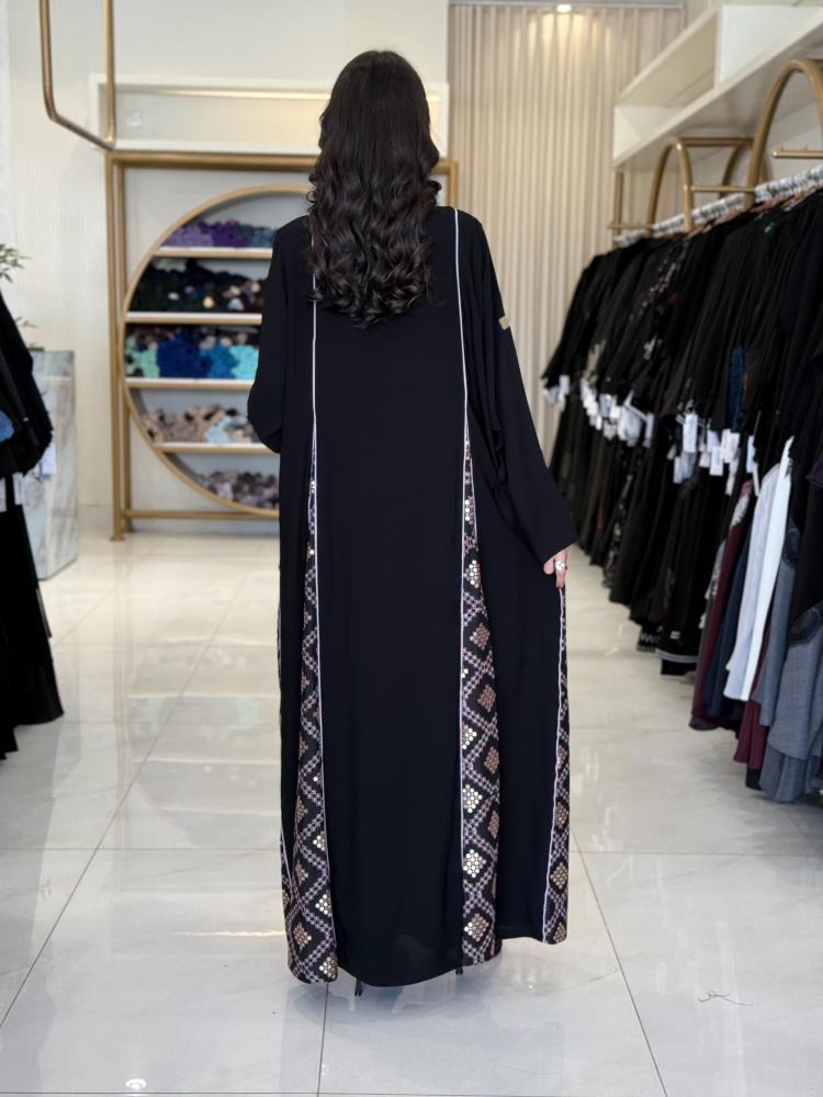 عباية اسمهان بقماش كريب رموش بتدخيلات تطريز