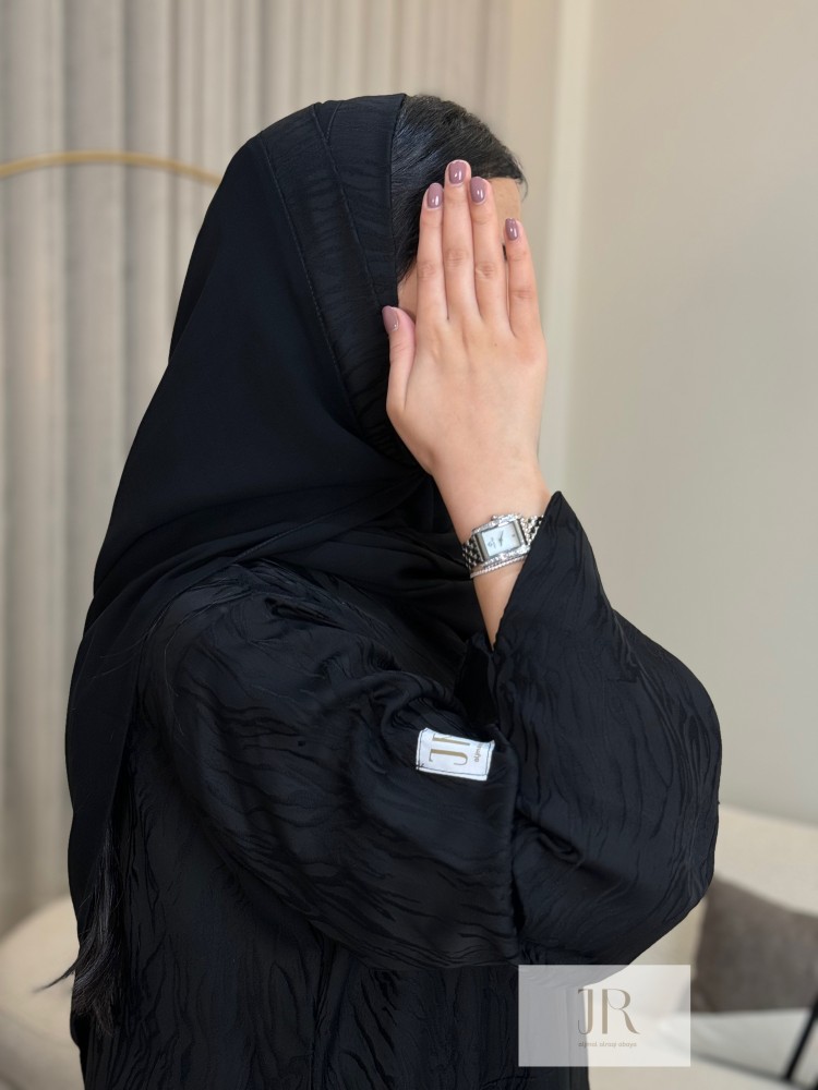 عباية ماريا l بقماش كريب الكوبرا - اسود