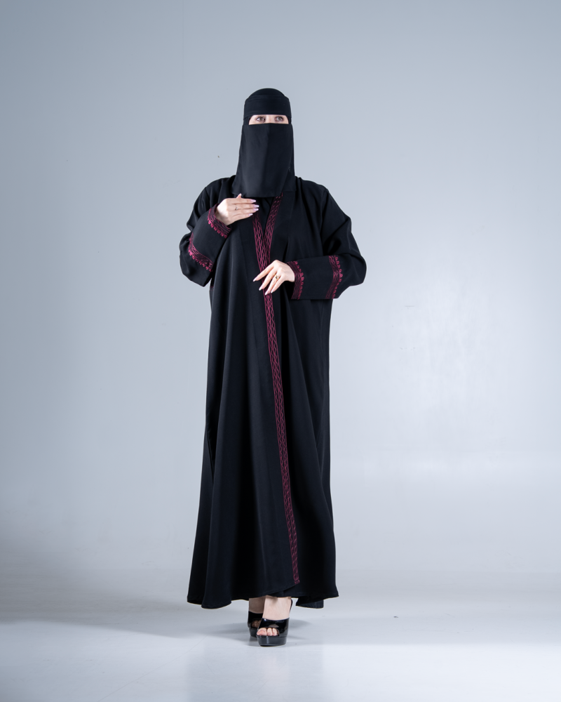 عباية ايلينا بقماش كريب سرميك بتطريز هاري عنابي