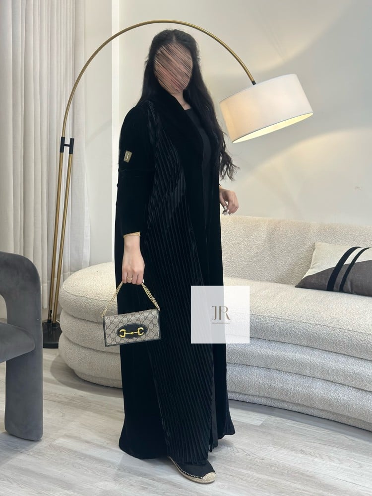 عباية غيداء l مخمل كسرات مخمل من الامام - اسود