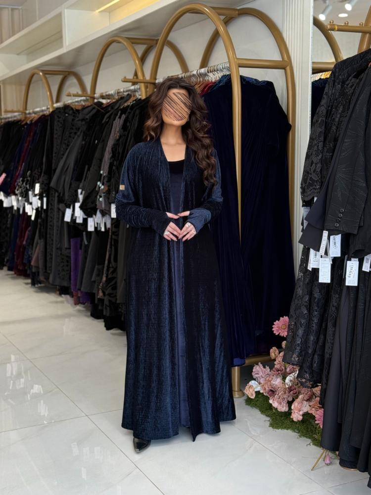 عباية فله بقماش مخمل استرتش كرمشه بالكم وفتحه اصبع كحلي