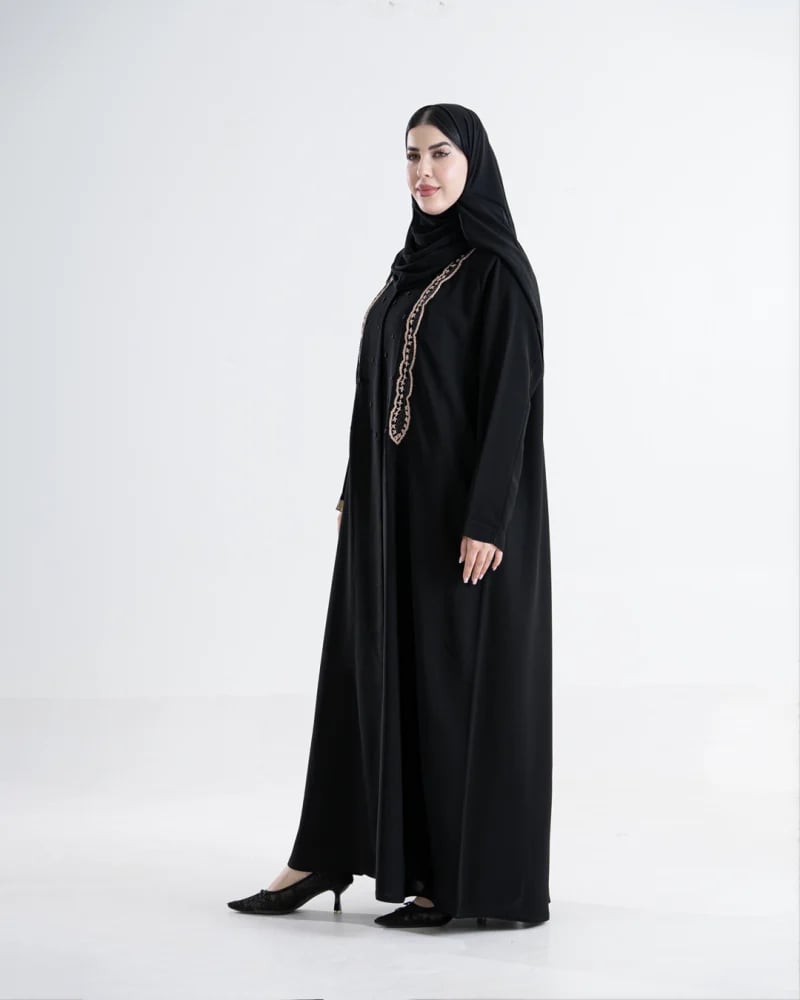 عباية خوله بقماش رموش حياكه يدويه بيج