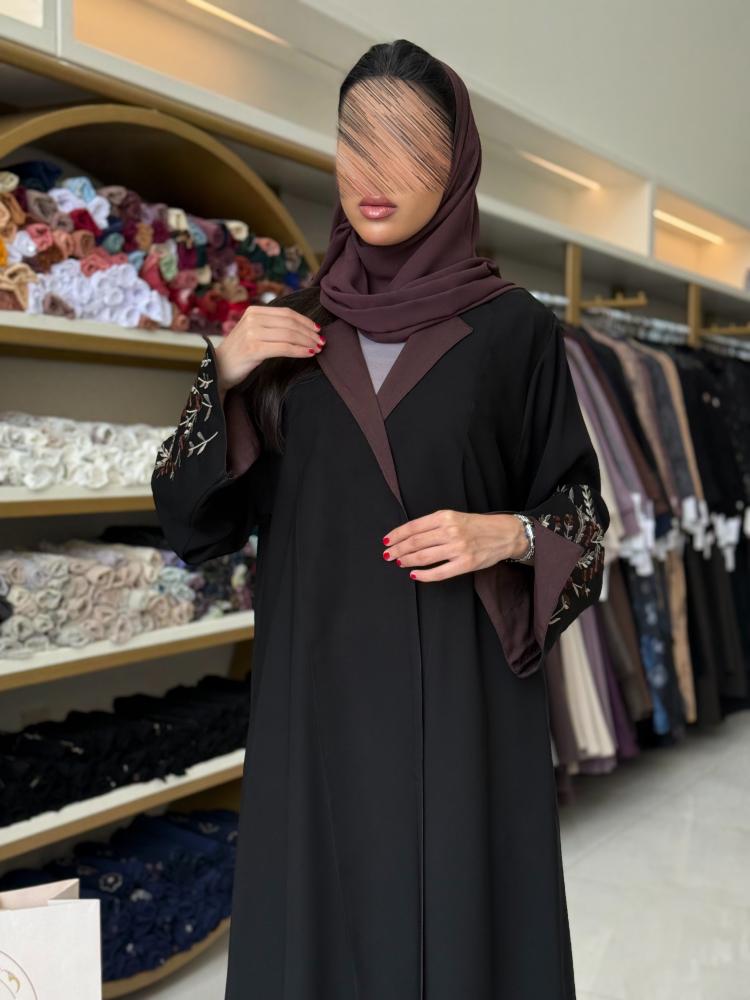 عباية رانيه بقماش انترنت تطريز ناعم بالكم بني