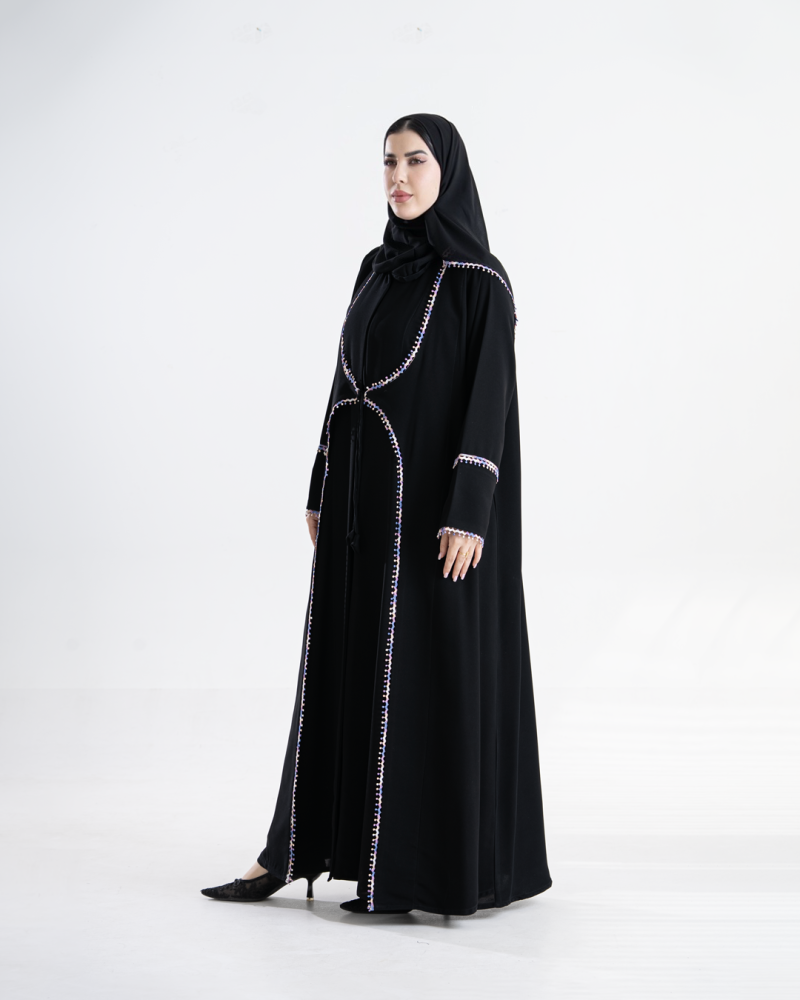 عباية ايلول بقماش كريب ملكي مزين بكلفه بنفسجي ناعم