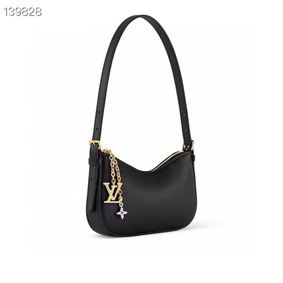 Pochette LV Bloom    size：23 x 10 x 4