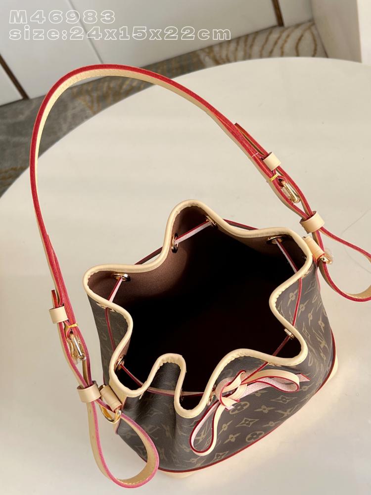 حقيبة لويس فويتون نوي BB – Louis Vuitton Noé BB