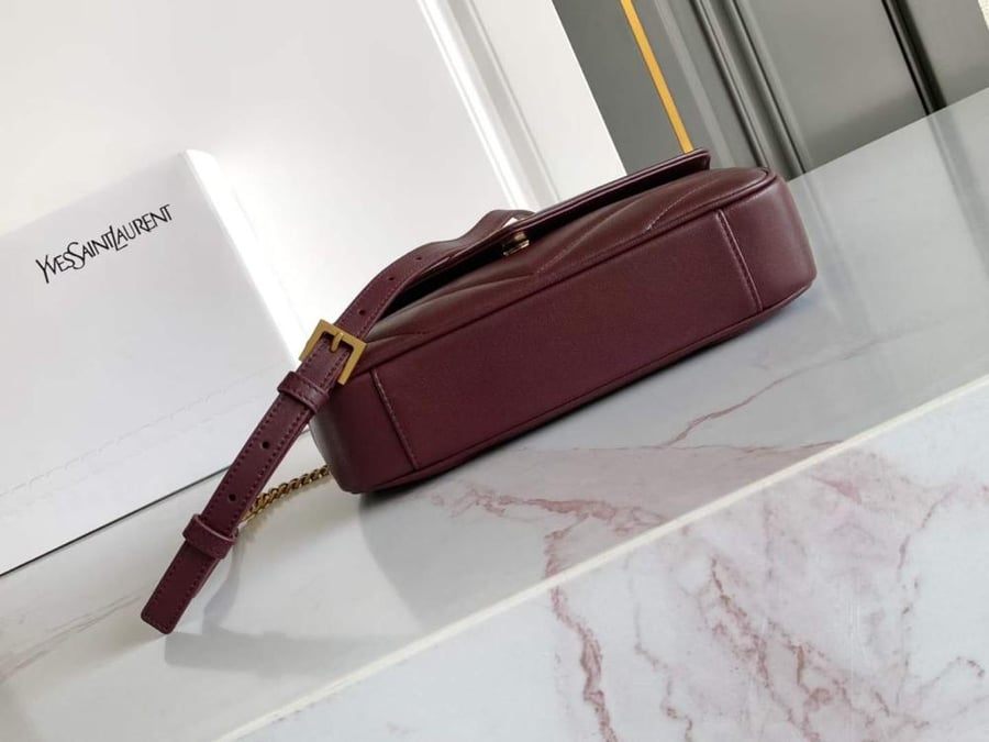 حقيبة سان لوران لولو 25 X 13 X 6 سم جلد أحمر عنابي- Saint Laurent Loulou in the