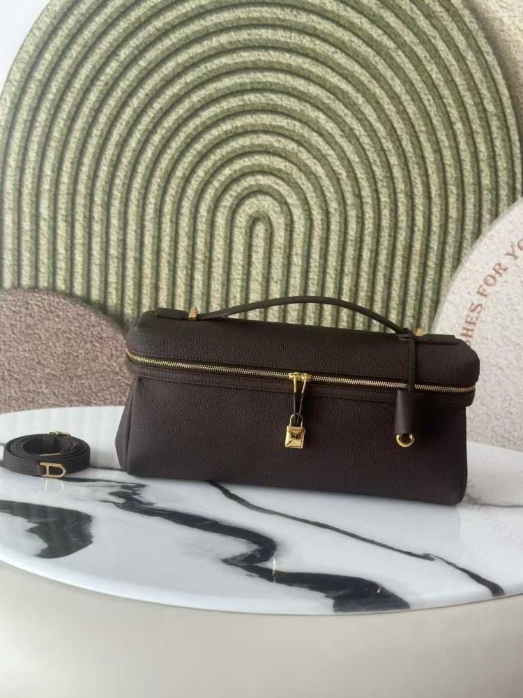 Loro Piana Extra Softy Bag L33 – حقيبة لورو بيان فاخرة بتصميم ناعم وأنيق