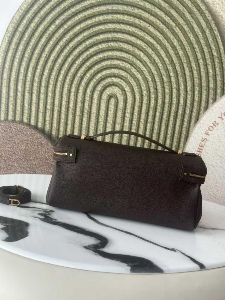Loro Piana Extra Softy Bag L33 – حقيبة لورو بيان فاخرة بتصميم ناعم وأنيق
