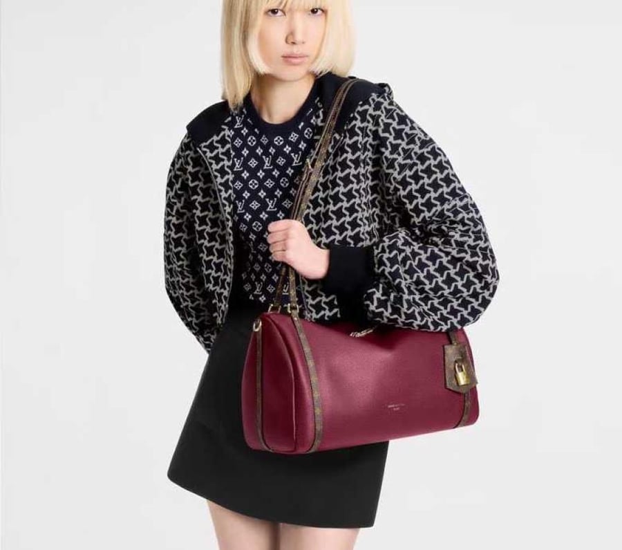 LV speedy  ：24 x 18.5 x 36