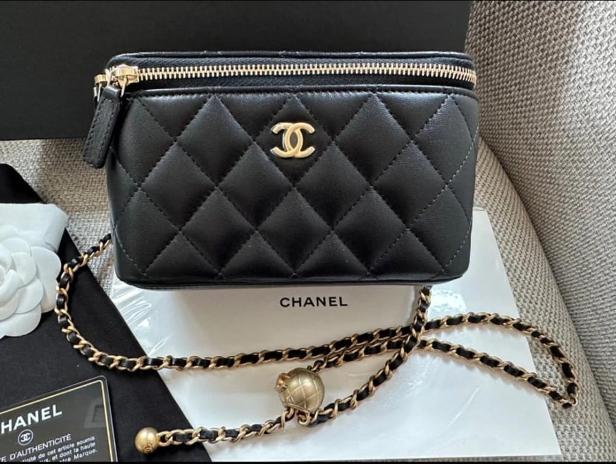 شانيل فينيتي- Chanel Vanity- ١٦×٨×١٠
