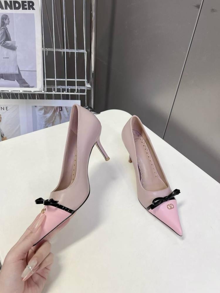 حذاء كعب فالنتينو valentino