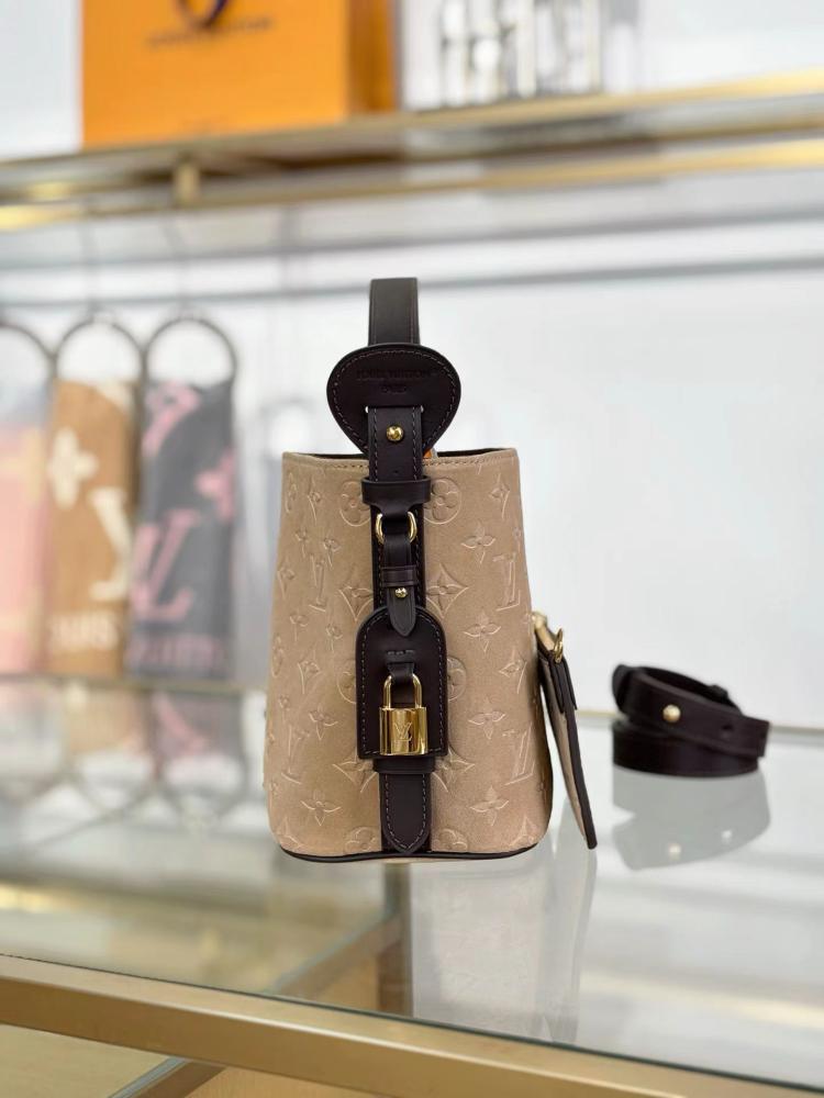 حقيبة لويس فيتون LV All In BB – M29834