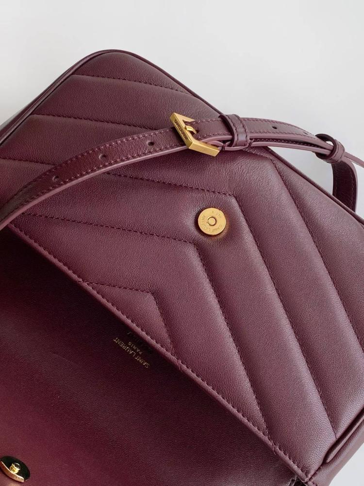 حقيبة سان لوران لولو 25 X 13 X 6 سم جلد أحمر عنابي- Saint Laurent Loulou in the
