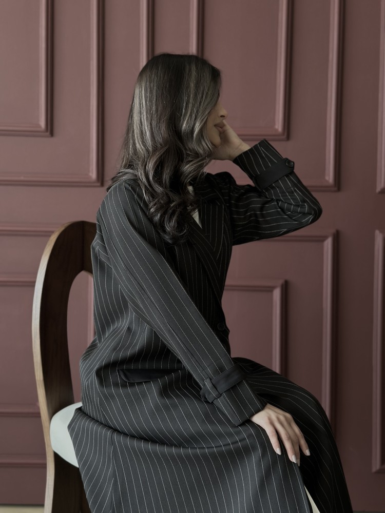 Private line black