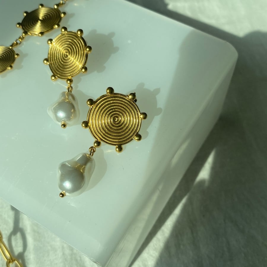 Alia earrings