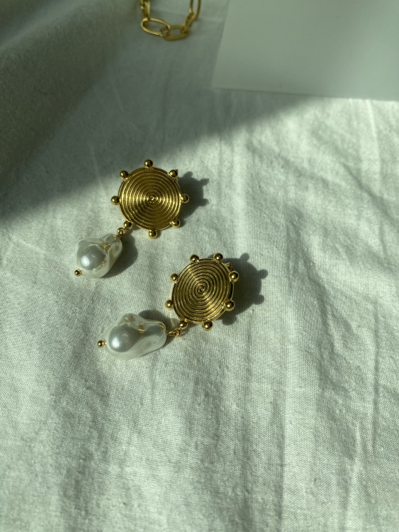 Alia earrings