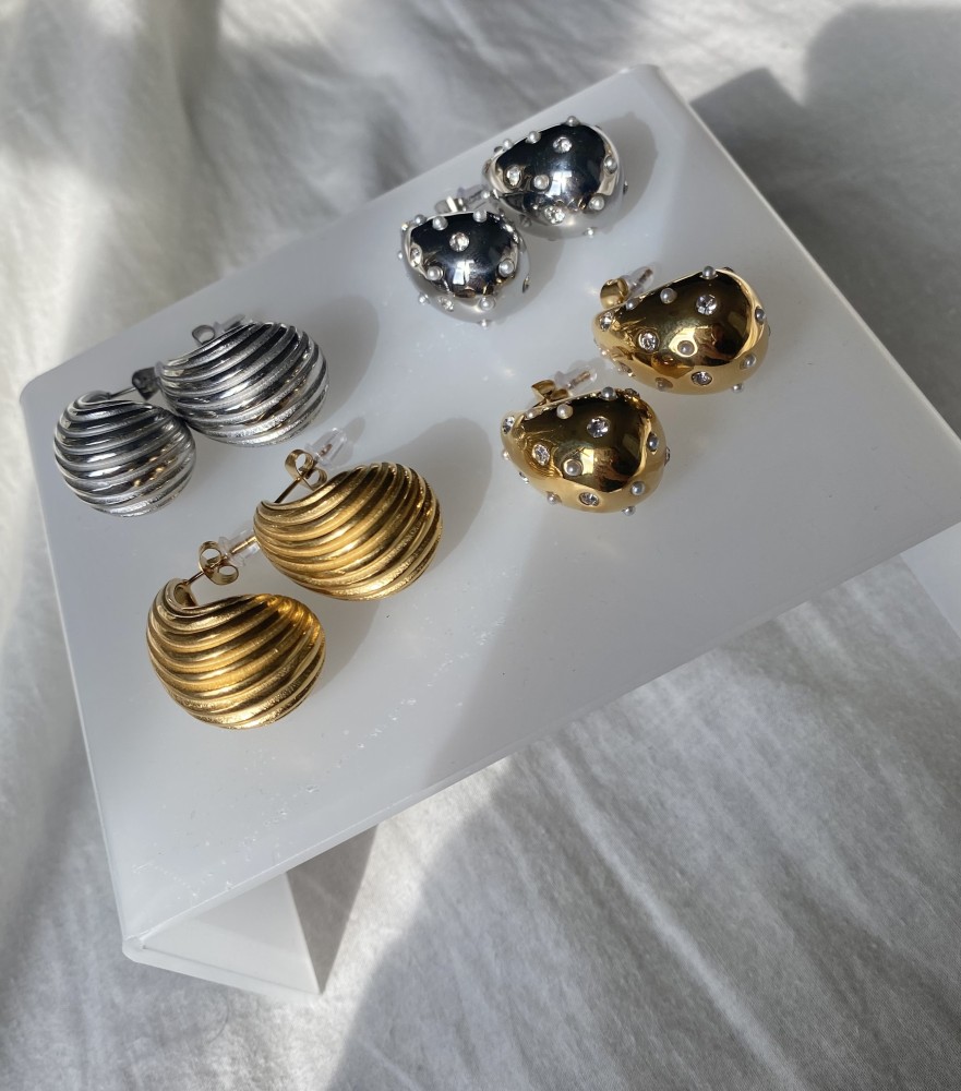 Fai earrings