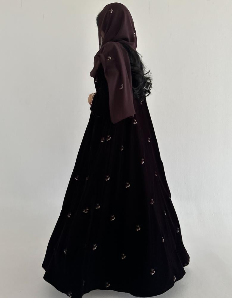 Dark maroon velvet embroidered scattered kimono sleeves French
