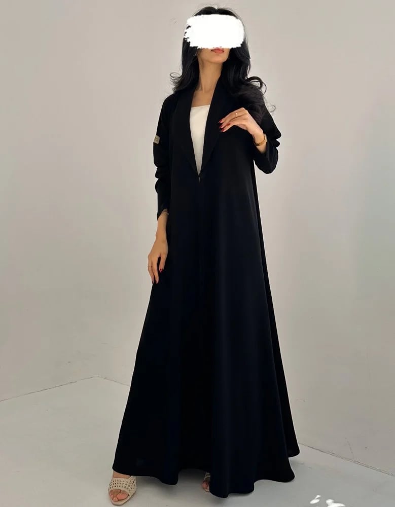 عباية عملية كلوش اسود فاحم