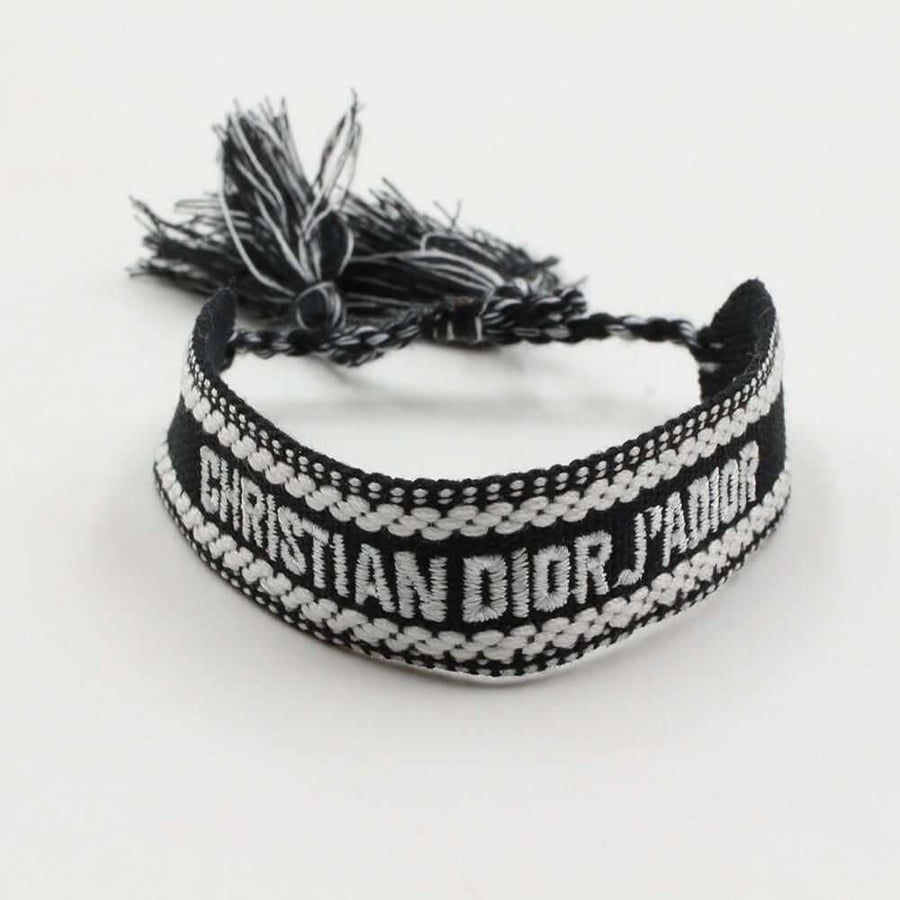 اسوارة كريستان ديور CHRISTIAN DIOR