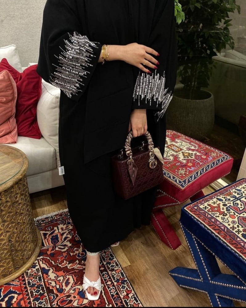 عبايه شك