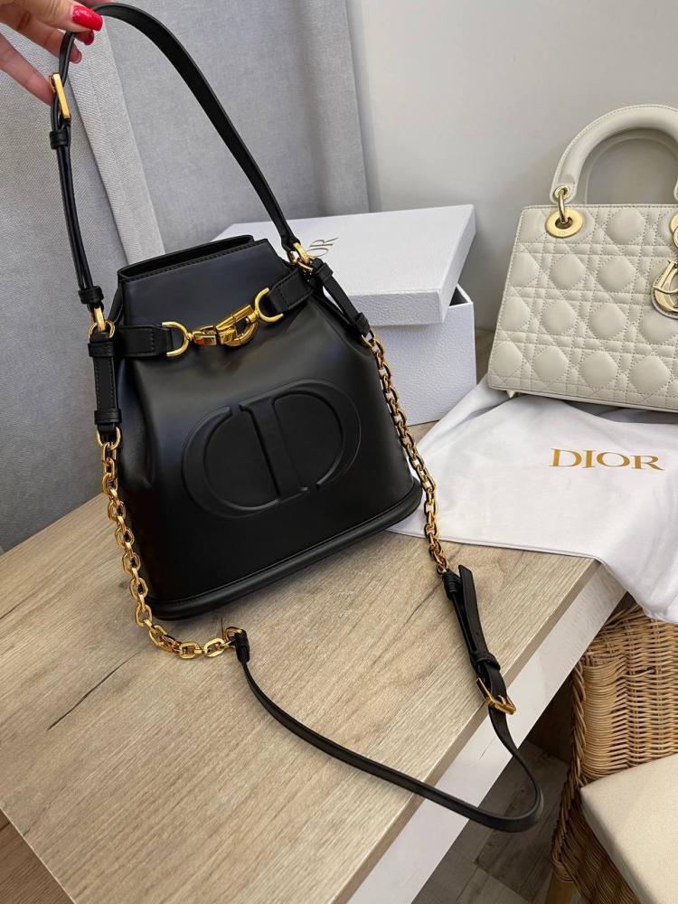 Dior bilucket bag